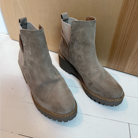 DV by Dolce Vita booties, only worn once. Select Item 3/$25. - Picture 11 of 11